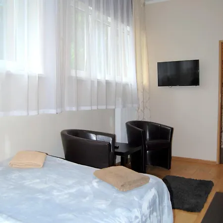 Willa Nimfa Rowniez Na Wylacznosc Z Wyzywieniem Dla Grup Od 15Osob Zapraszamy Szklarska Poreba Exterior photo