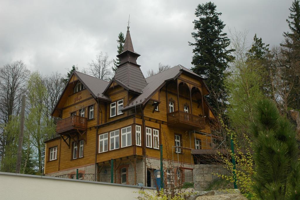 Willa Nimfa Dom Wczasow Rodzinnych *